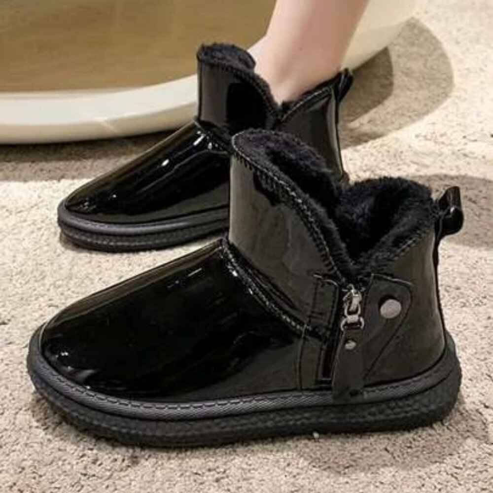 little black shiny ankle boots size 6 good condition booties